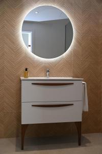 The Royal Garden by LUCIA DE SU