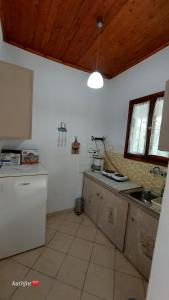 Katerina Fotopoulos Rooms & Apartments - Papanero com