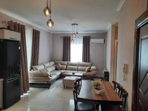 Arlis House - Goljemas