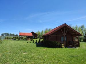 Domki na zaciszu w Rynie