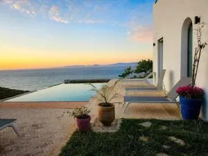Très belle villa avec piscine et vue incroyable sur mediterannée (DAR NAIM) - Madchar Talaa echerif
