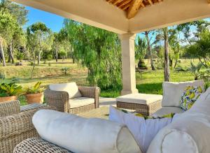 B&B / Chambres d'hotes Villa La Source 83 - room close to St Tropez : photos des chambres