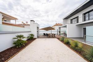 Villa Nazaré - Pool, BBQ and BoulePetanque