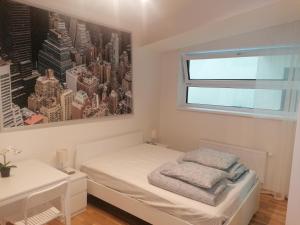 Studio brand new apartment #28 in new building with free parking in city center