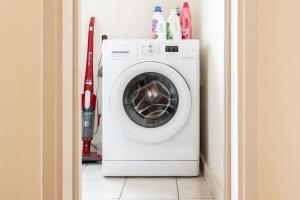 All time Classic: Pianists 5th FL Apt @ Acropolis