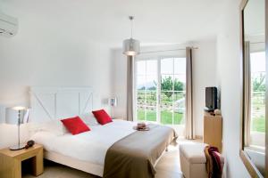 Villas Lagrange Vacances - Le Clos Savornin : Villa 3 Chambres - Vue sur Domaine (8 Adultes)