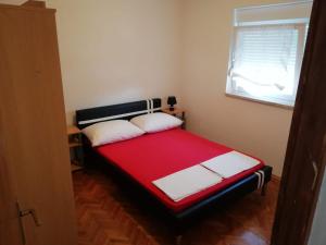 Cozy apartment Tuka 4 near the beach