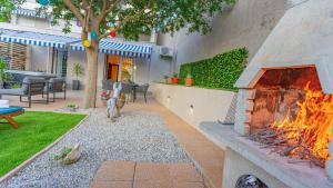 New delux green garden apartment with hotube ****