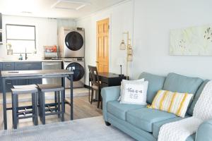 A Travelers Nook! A Luxury ADU full of Abundance.