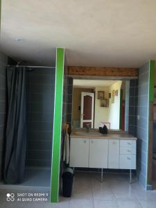 Maisons de vacances Les cypres : Maison 2 Chambres