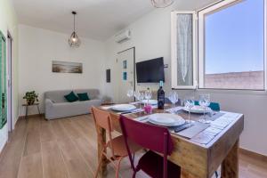 The aurora's home img16