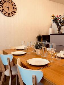 Appartements Grand T2 renove, plein centre, 62 m² : photos des chambres