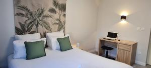 Appartements jacuzzi 130m 6-8 pers a 15mn Bx tramC la campagne en centre ville 5 : photos des chambres