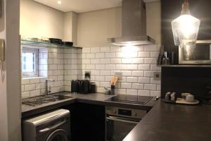 Well Appointed Apartment by ARPA Hospitalities