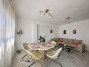 CALANYAS Sea View Apartment