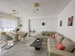 CALANYAS Sea View Apartment