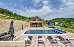 Amazing Home In Klokovec With Wifi