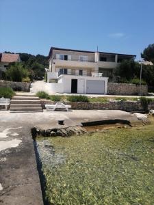 Delfino - apartman uz more