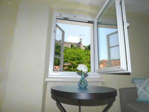 Old Town Theatre Staircase Apartments