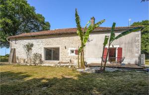 Maisons de vacances Amazing Home In Saint-coutant With Wifi And 3 Bedrooms : photos des chambres