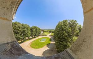 Appartements Beautiful apartment in Ocquerre with Outdoor swimming pool, WiFi and 1 Bedrooms : photos des chambres