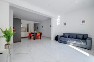 Modern Family Holiday Retreat in Gzira