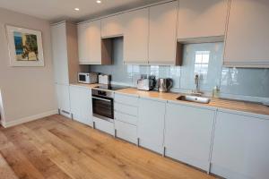 The Royal Suite- Harbour Views- Ramsgate