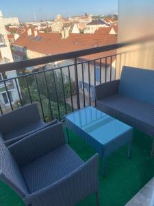 Appartements Lumineux studio avec balcon / Cosy flat with balcony : photos des chambres