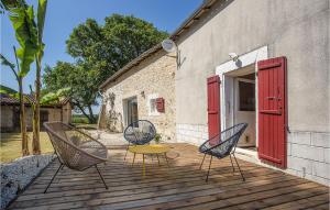 Maisons de vacances Amazing Home In Saint-coutant With Wifi And 3 Bedrooms : photos des chambres