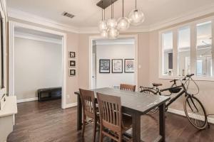 Warm Suburban 3BR Townhome near DT