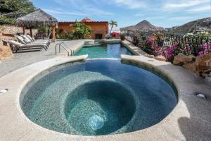 Casa Flamingo Cabo Luxurious Home, Spacious Rooms in El Pedregal Gated Community
