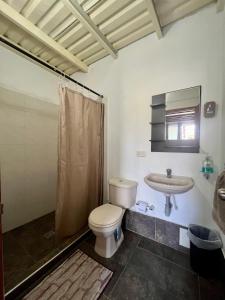 habitación privada con jardín cerca a la playa