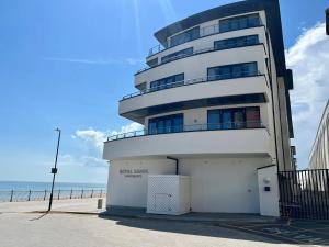 Ramsgate Stunning Sea View Apt Free Parking
