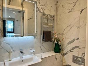 Ramsgate Stunning Sea View Apt Free Parking