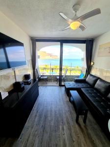 OCEANFRONT DELUXE-45m,HEATED POOLs,2AirCondition, 2TV-65",DISHWASHER,600mb,Lift,Amadores View !