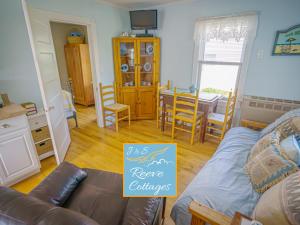 Waterfront Cottage 6
