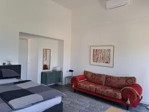 luxe ruime studio op unieke, rustige locatie - Rinsumageest