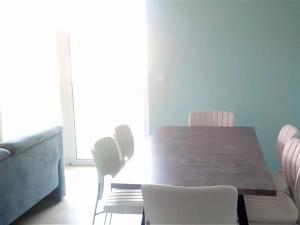 Apartment in Rafina with Garden & BBQ