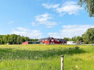 8 person holiday home in BRÅLANDA-By Traum