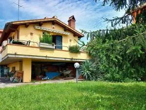 Casa Vacanze - La Ginestra - Castiglioni