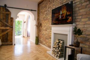 Season One Apartman - Spacious Home & Large Terrace