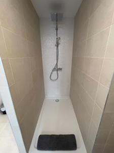 B&B / Chambres d'hotes L'Etape, logement climatise ! : photos des chambres