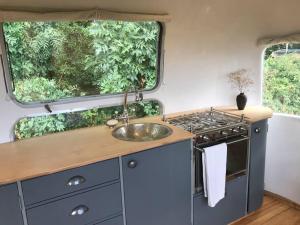 Airstream, vintage American caravan & Hottub