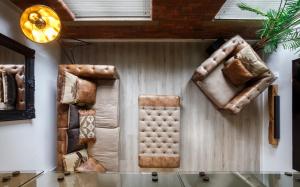 Stunning Designer Penthouse - 85 Cinema TV!