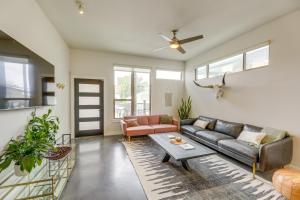 Modern Austin Townhome with Covered Patio, Balcony!