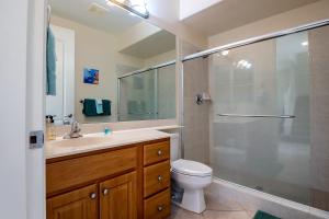 3bd 3ba Oceanview Condo w Office and AC and WIFI and Garage ACAA1