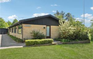 Amazing Home In Dronningmølle With Wifi