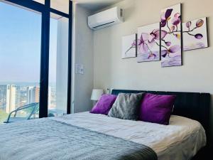 Amazing views SJO, Cozy, Equipped. 247 Concierge