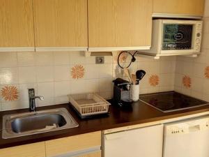 T2 avec Loggia et Balcon à Bormes-les-Mimosas - FR-1-610-91