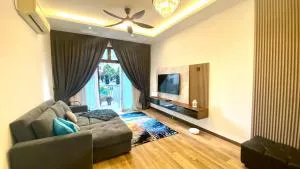 JB D’Summit Residence by The Pool - Kempas